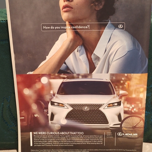 The product is a single issue of The New Yorker magazine from January 13, 2020. - Picture 5 of 10